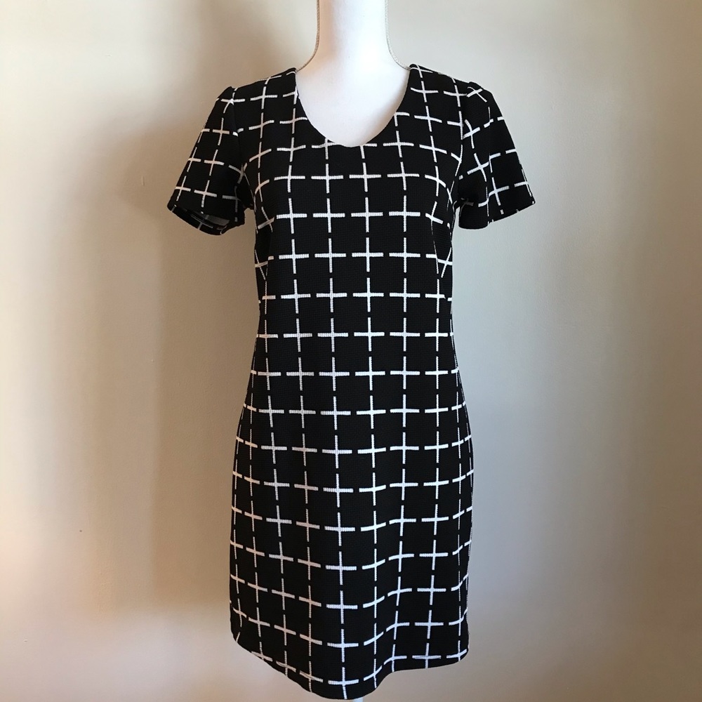 ROMEO + JULIET COUTURE Cross Sheath Dress, Size S!